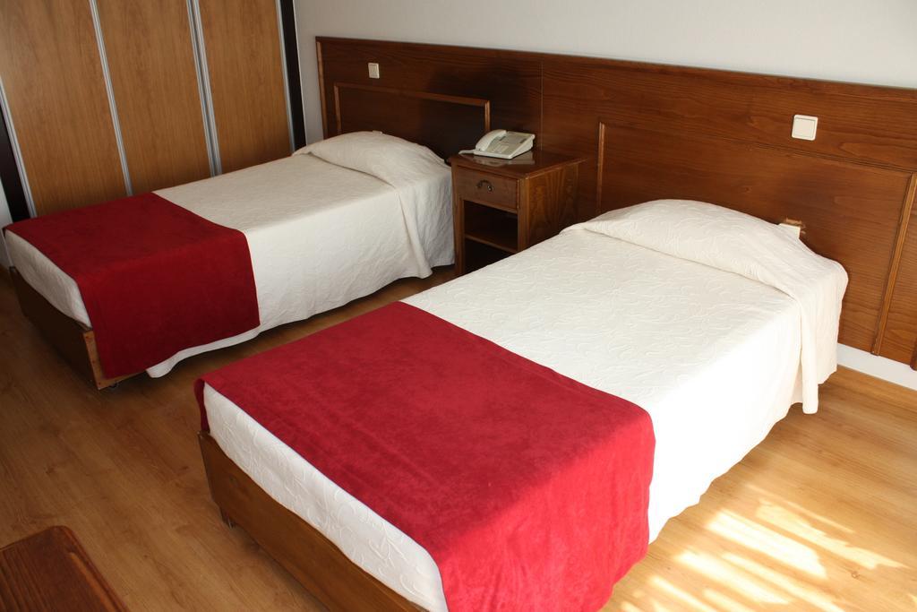 Hotel Classis Braganca Bilik gambar